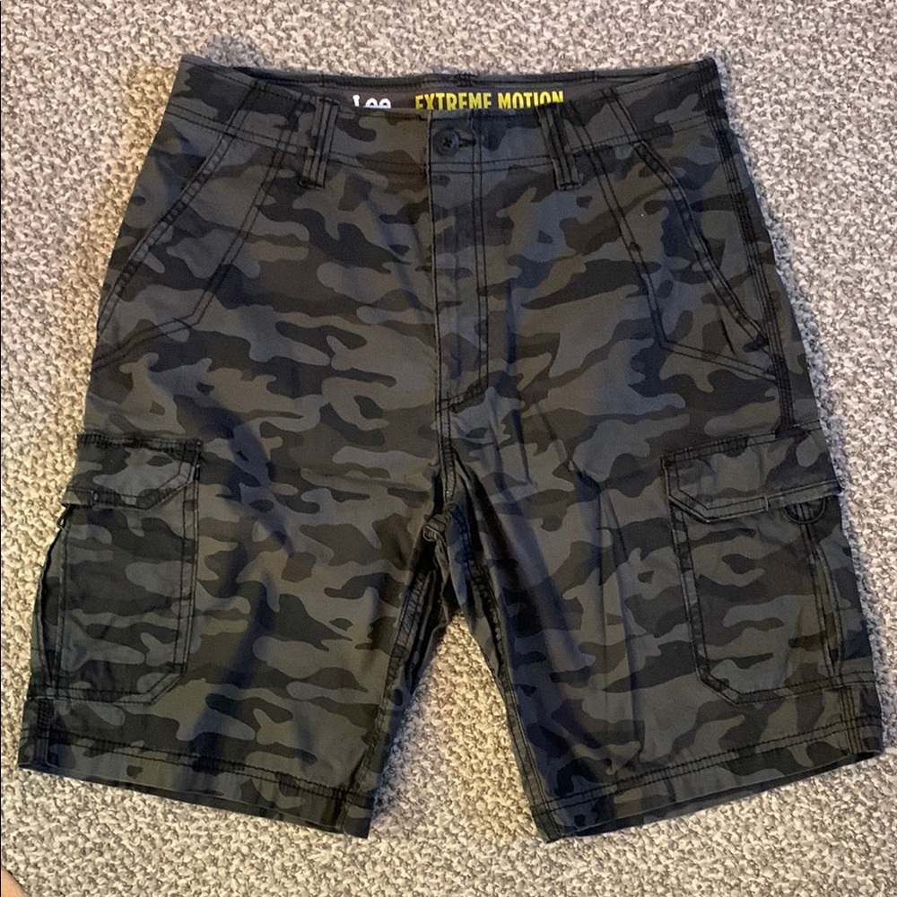 Lee Men's Black Camo Cargo Shorts